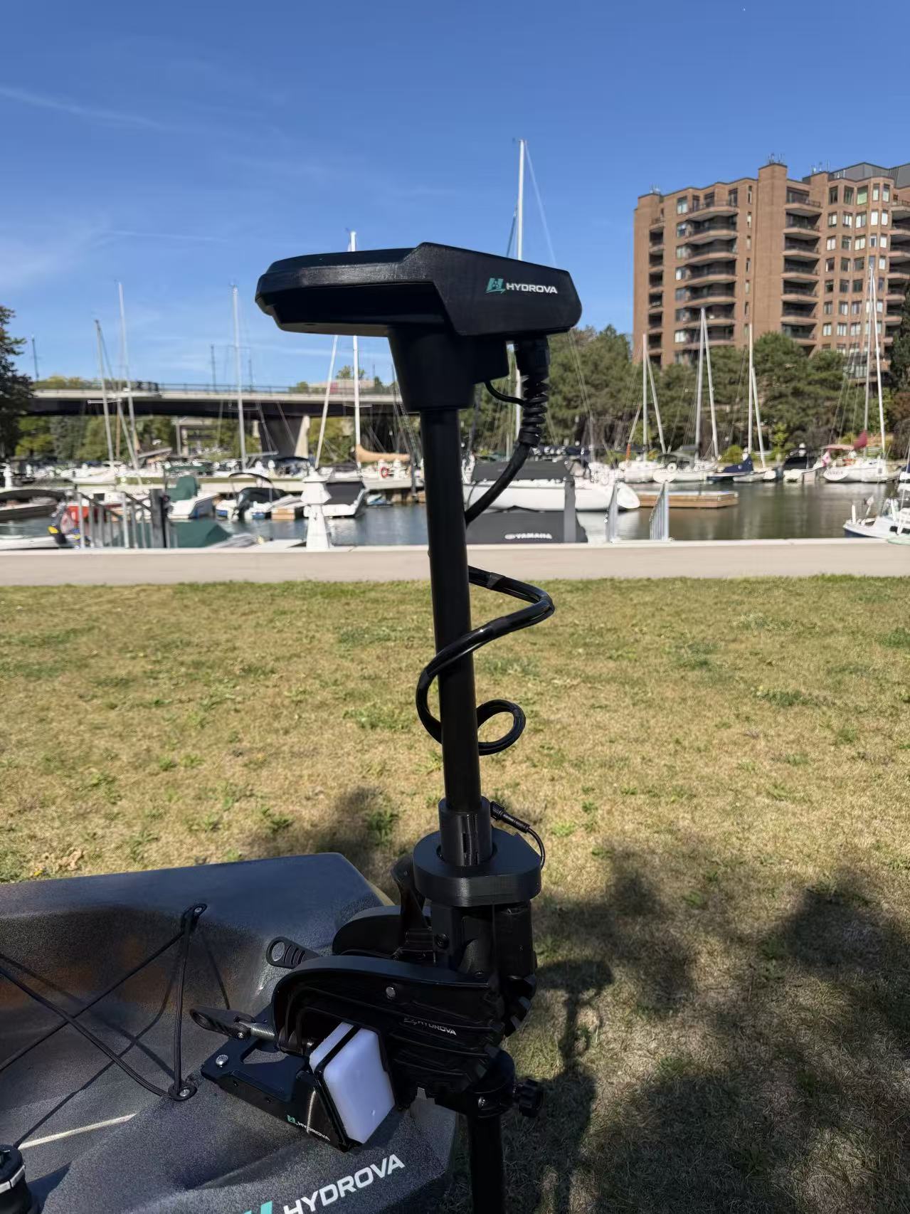 Hydrova Travel GPS Spot-Lock trolling motor for kayaks and small boats