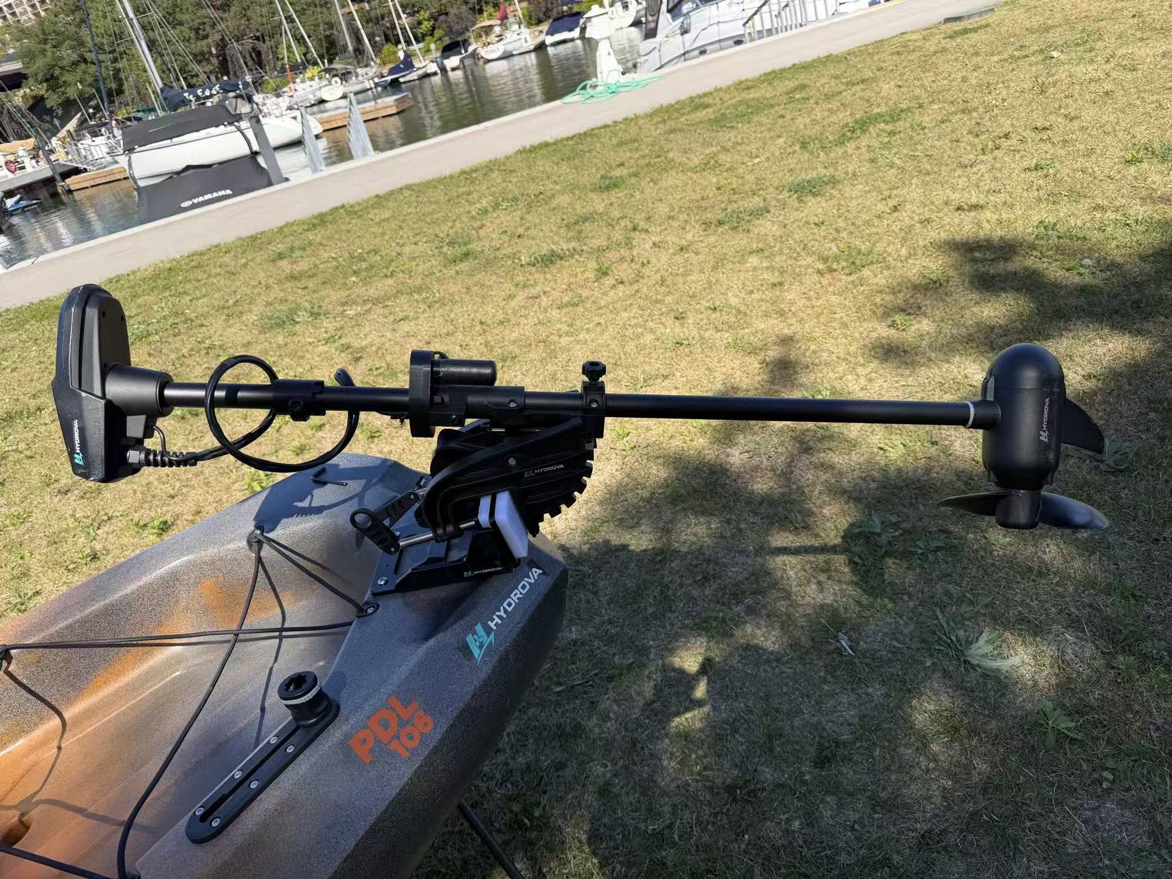 Hydrova Travel GPS Spot-Lock trolling motor for kayaks and small boats