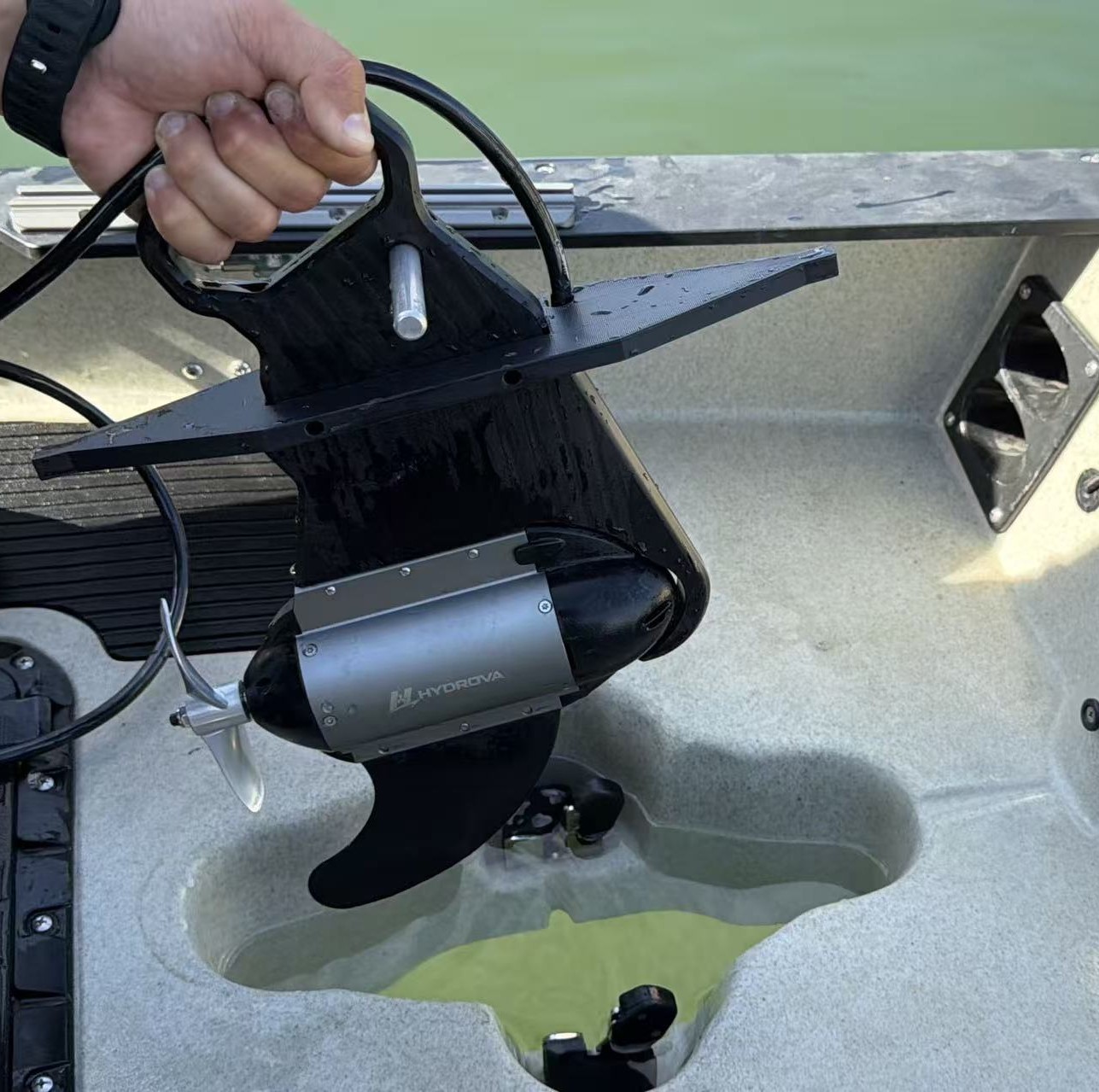 Hydrova YAK-1 750W electric kayak motor for fishing kayaks, SUPs, inflatables and small boats